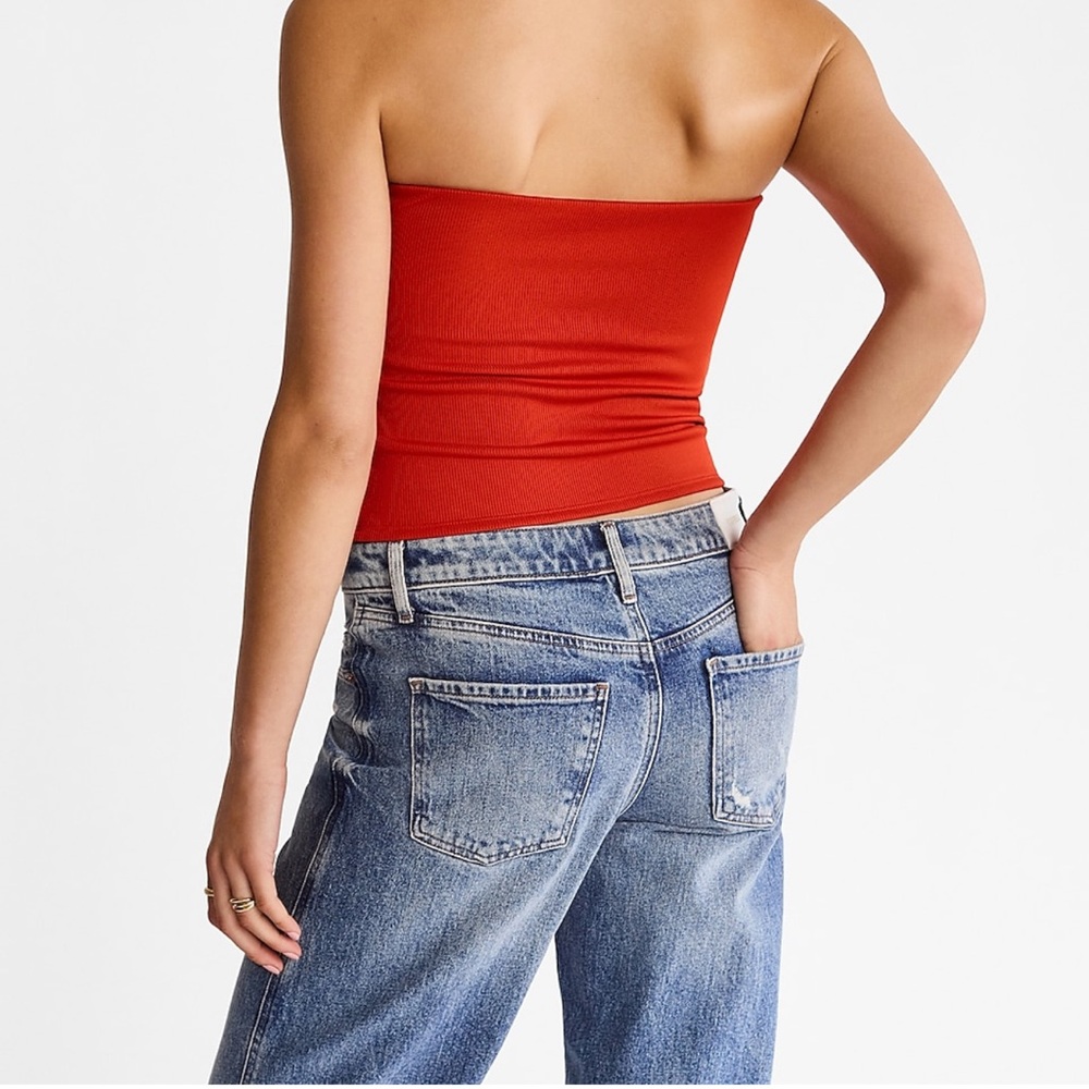 Express Body Contour Strapless Top - Picture 3 of 4